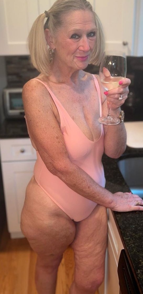 Granny Danielle #MYiQ430P