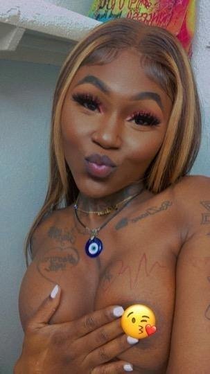Tatted Up Slim Thick Twerker #B71yrHIr