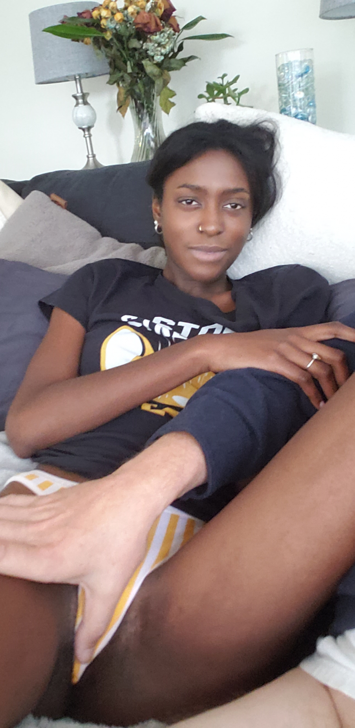 Jada SHS Strokes Her Dealers BWC With Her Feet #ReIMhjdf