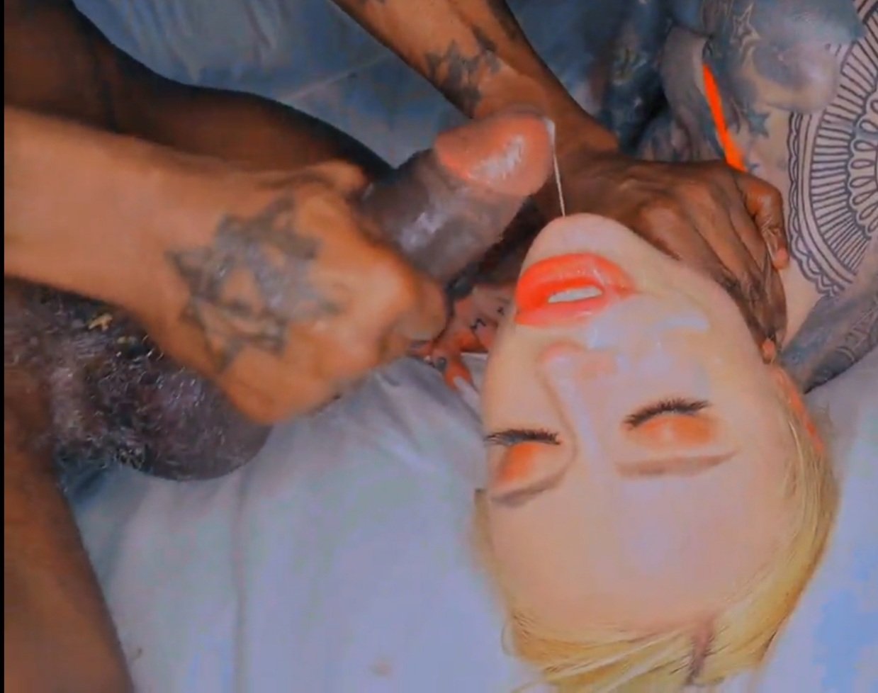 Crazy tattoo cunt gets her ass stuffed #i6r6ZazW
