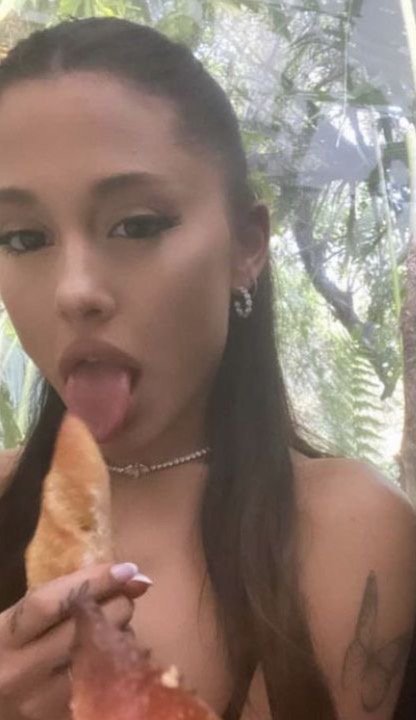 Ariana Grande waiting for your load π₯°π€ #00ckbQED