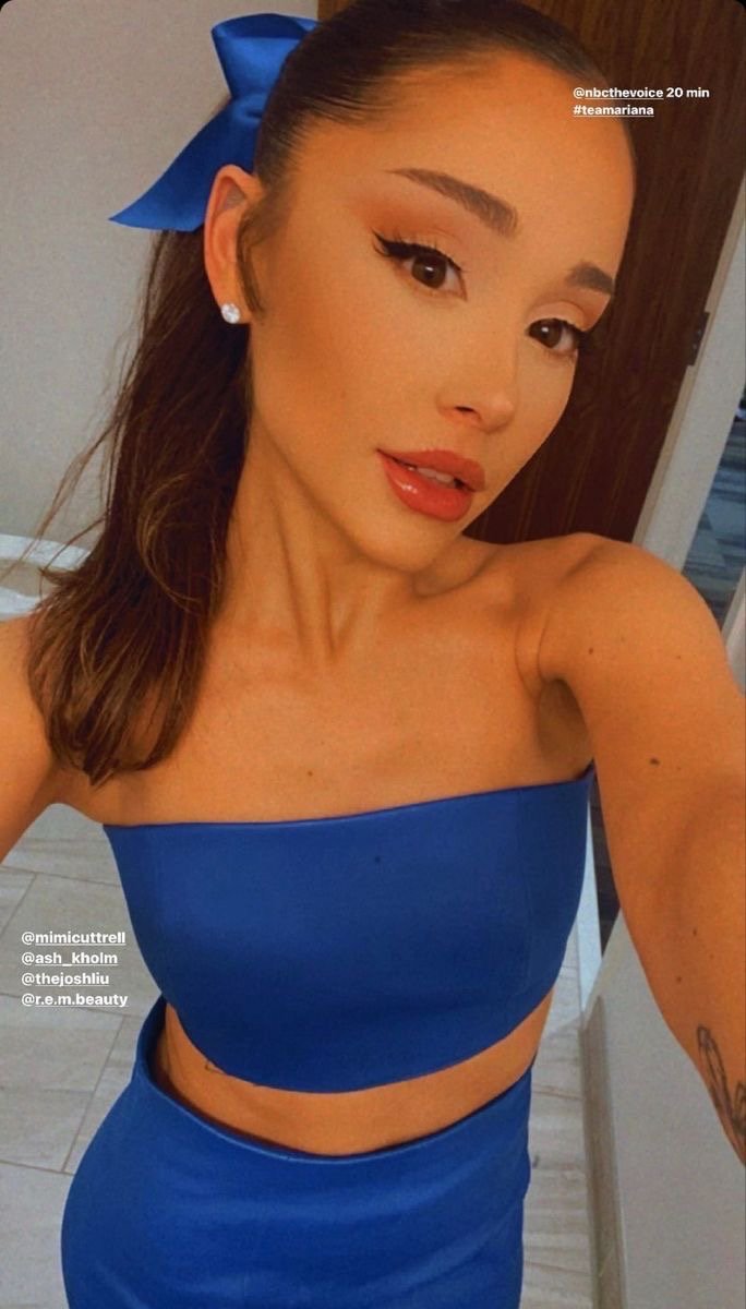 Ariana Grande waiting for your load π₯°π€ #Zca52i5r